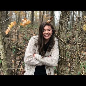 Meet your Posher, Gabrielle